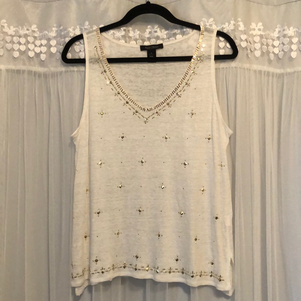 🌻🌻 White House Black Market Sleeveless Top